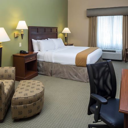 Holiday Inn Express & Suites Bradenton East-Lakewood Ranch By Ihg Exterior photo