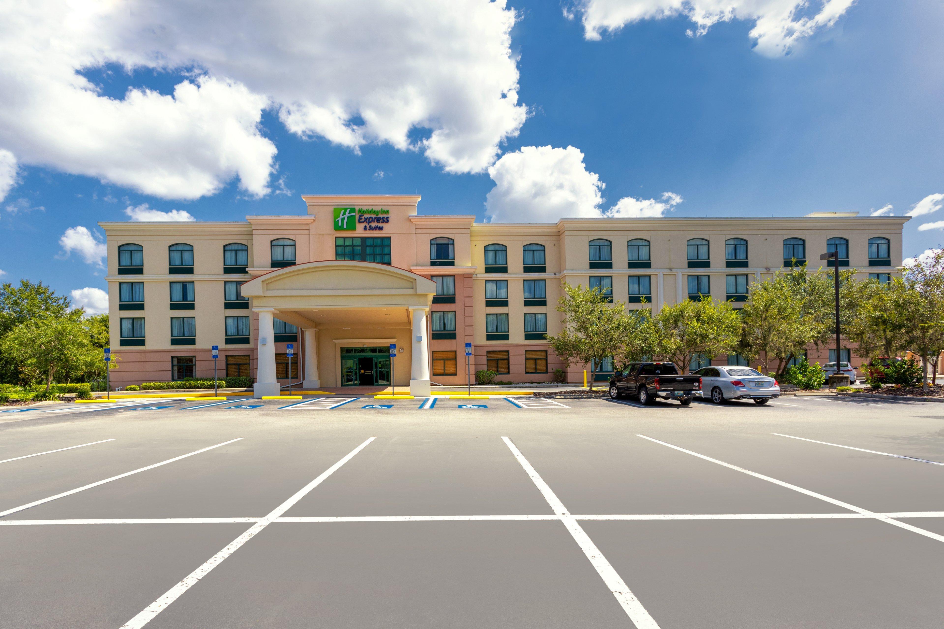 Holiday Inn Express & Suites Bradenton East-Lakewood Ranch By Ihg Exterior photo